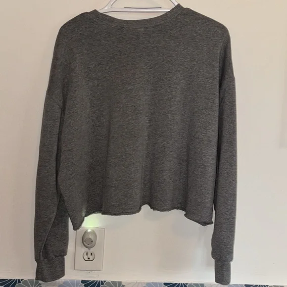 🙂SmileyWorld “Love Above All” Boxy Crew Neck Long Sleeve Sweatshirt ,Size M - Picture 3 of 15